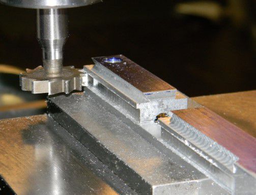 Cortador keyseat, Fresa de ranhuras em T (EMA19)